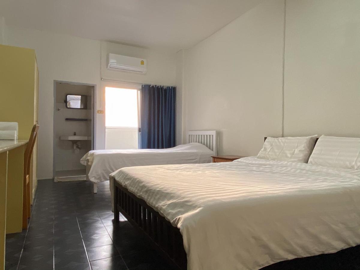 Monta Apartment Bangsaen Extérieur photo