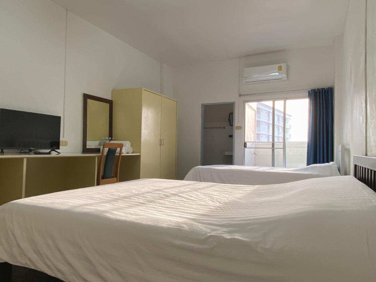 Monta Apartment Bangsaen Extérieur photo
