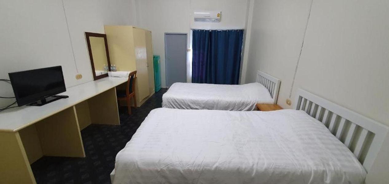 Monta Apartment Bangsaen Extérieur photo