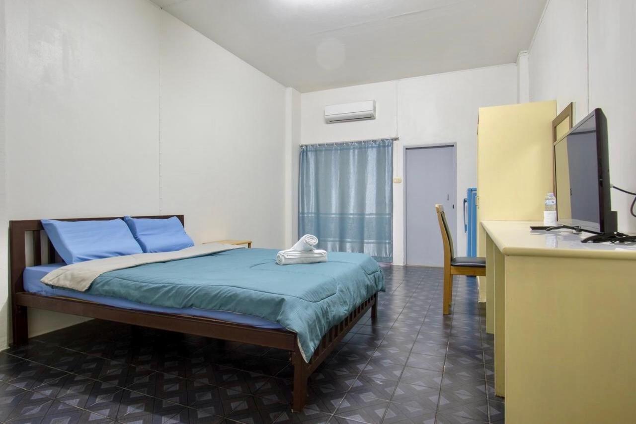Monta Apartment Bangsaen Extérieur photo